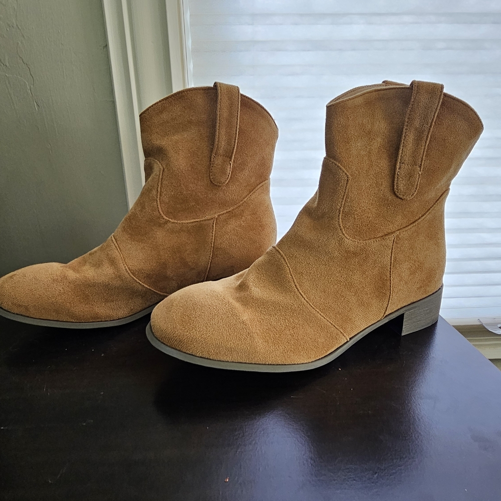 Amazon Brown Suede Ankle Booties